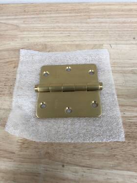 1435033i Baldwin Vintage Brass 3.5 Inch X3.5 Solid Radius Corner Hinge