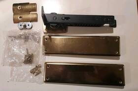 7811-633 Bommer 7812-633 Medium Duty Horizontal Double Acting Spring Pivot Hinge Brass