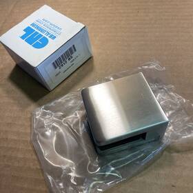 Z912bs Crl Brushed Stainless Z-series Square Type Flat Base Clamp For 1/2 Inch Glass