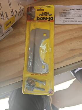 Slp-206-sl Don Jo Out Swing Latch Protector #342