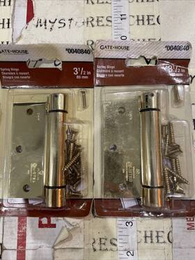 0040840 Gatehouse 2x 3.5 In Brass Finish Gate House Spring Hinge Square Cornered 3-1/2