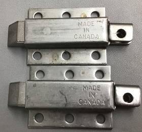 3j-30-45 Ibp Lot Of 2 End Door Catch B434
