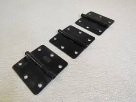 222-011923 K&m 3-1/2-in Hinges 1/4-in Radius Corner Set Of 3 Black Holes