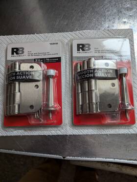 2539105 Reliabilt 3-1/2 Inch Hinges And Door Stop Satin Nickel #2539105 - Lot Of 2