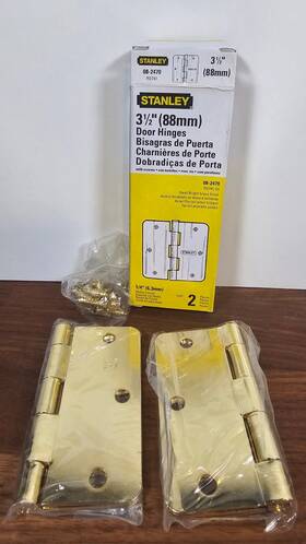 08-2470 Stanley 3-1/2 Inch 88m 2-pack Residential Door Hinges - Steel/bright Brass