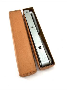 911-zn Stanley 5/8 Inch X5 Screw Hook And 12 Strap Hinges Zinc Plated Steel