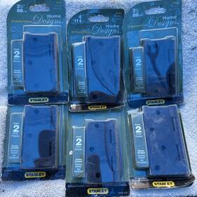 S807-891 Stanley 12 Piece Black Chrome Plated 5/8 Inch Corners 3 Door Hinges
