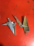 Whirlpool Dryer Door Hinge ((set & R)) Oem P/n WP8066056 692498 722846. Fixed Price $14.99.
