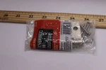 Everbilt Square Corner Door Hinge Satin Nickel 3" 206 993. Fixed Price $6.57.